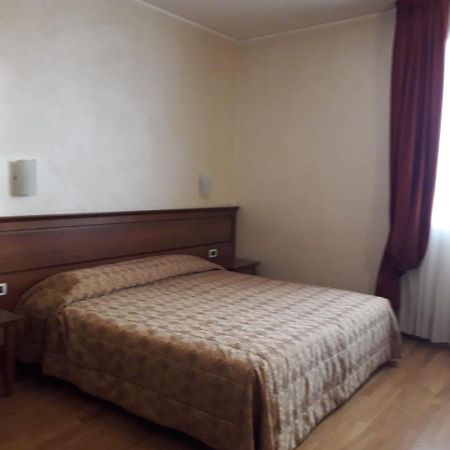 Albergo Ristorante Campanile Azzurro Villafranca Padovana Eksteriør bilde